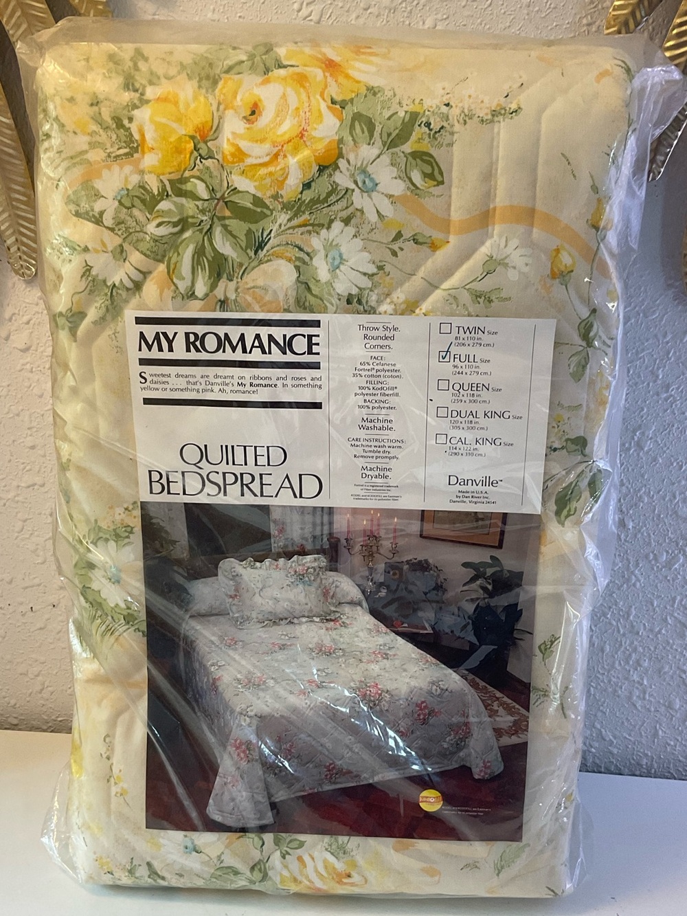 New Vintage Floral full Bedspread my romance Danville